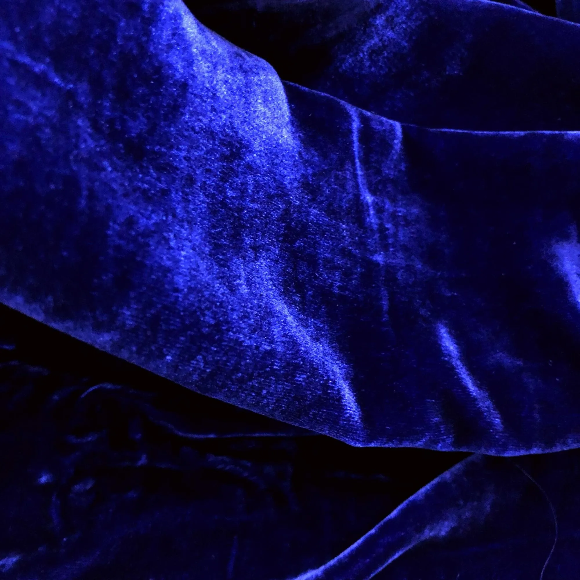 100% MULBERRY SILK VELVET fabric by the yard - Luxury Silk Velvet for Dress, Skirt, High End Garment - Silk apparel fabric - Maastricht blue silk velvet