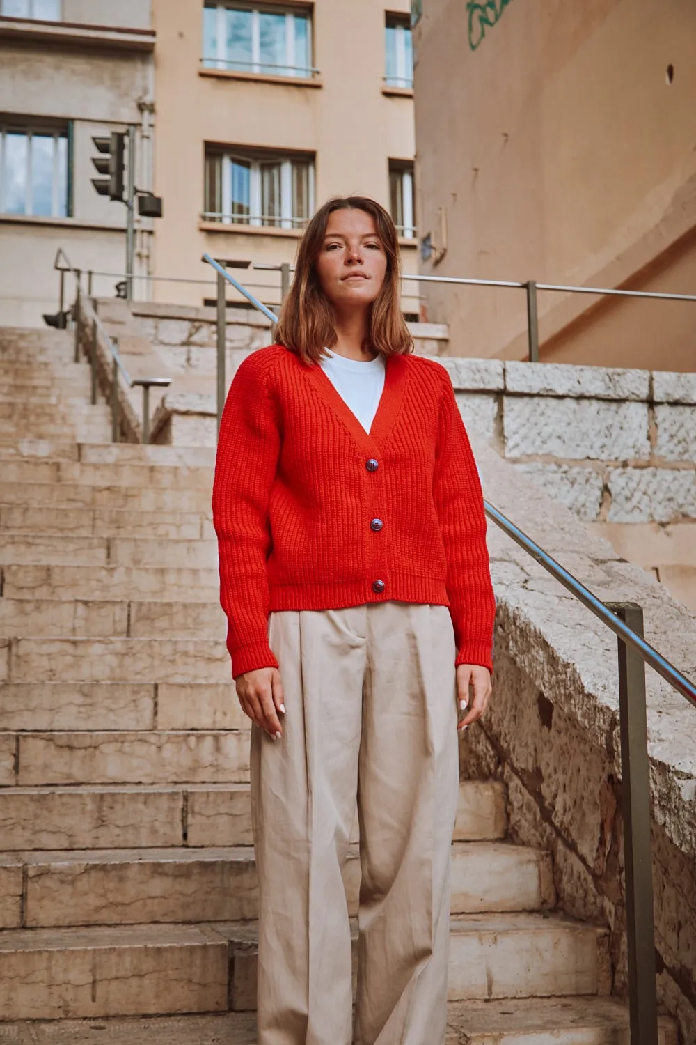 ANNA V-Neck Cardigan in Merino Wool - Red