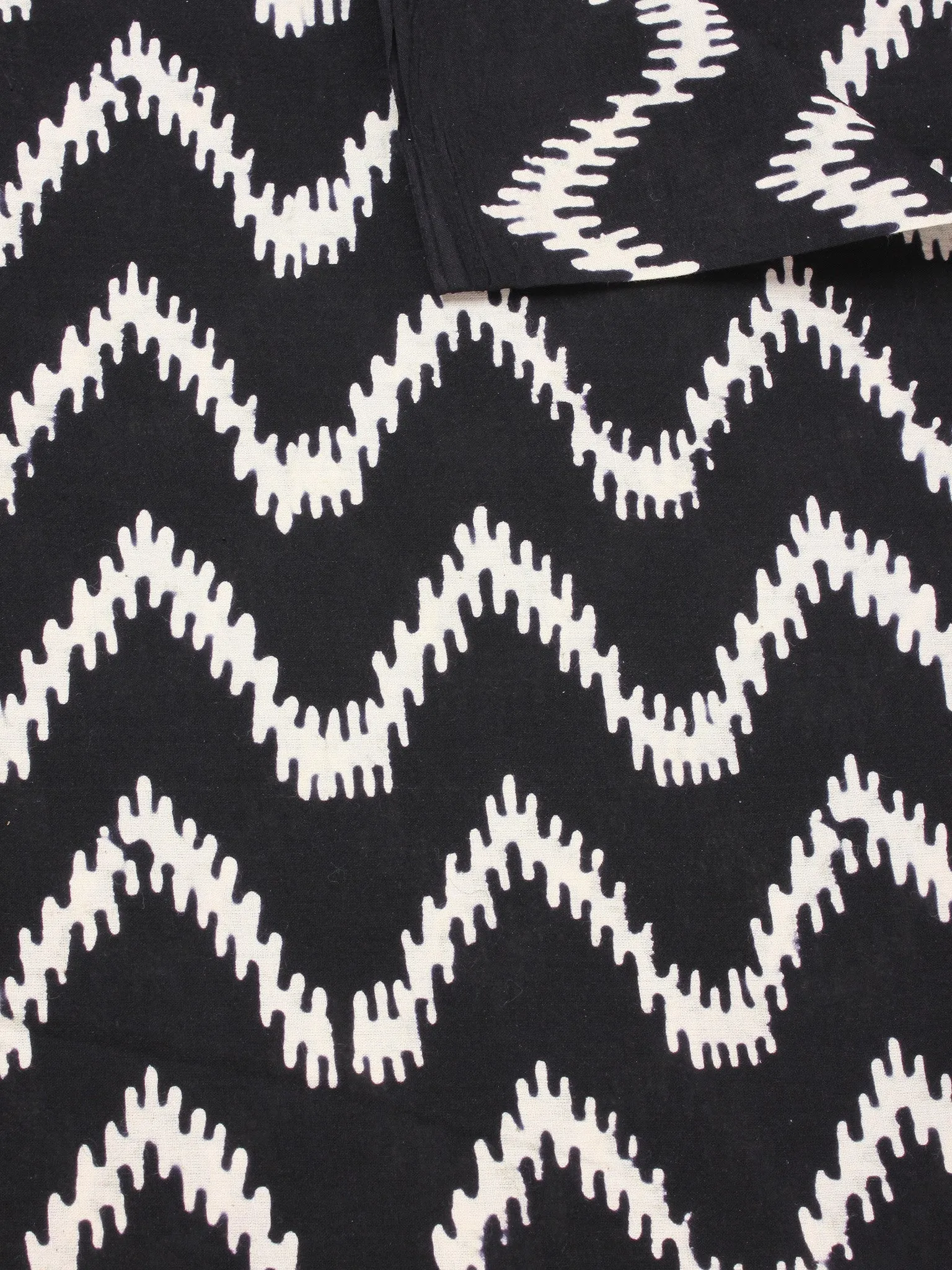 Black and White Natural Dyed Hand Block Printed Cotton Fabric Per Meter - F0916201