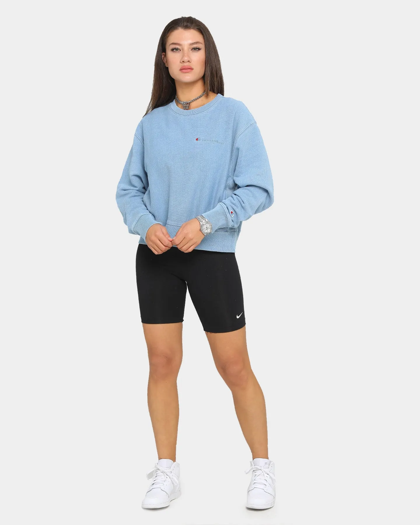 Champion Women's Rev Weave Rebound BF Crewneck Chambray Washed