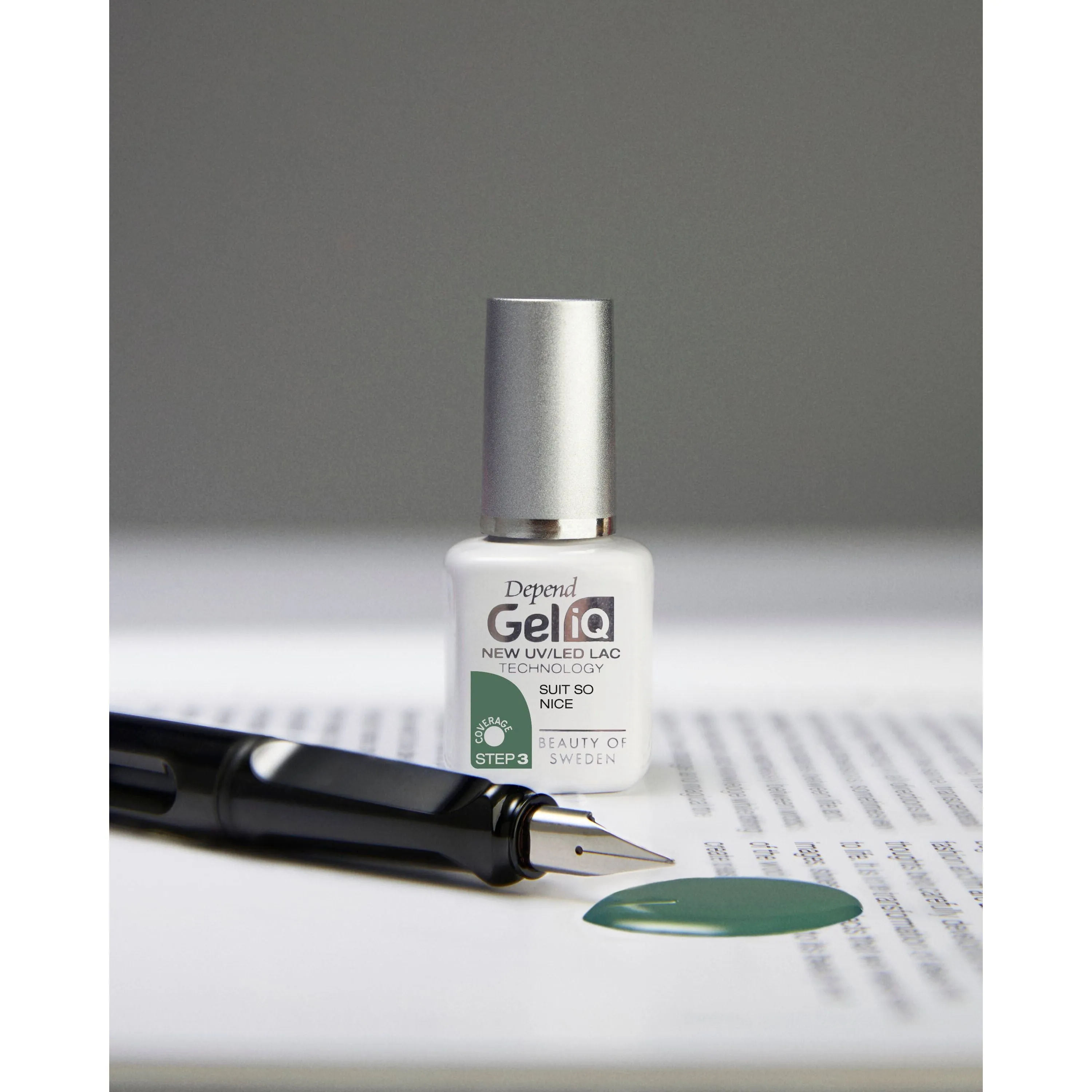 Gel iQ Gel Polish Nr.079 - Suit so Nice