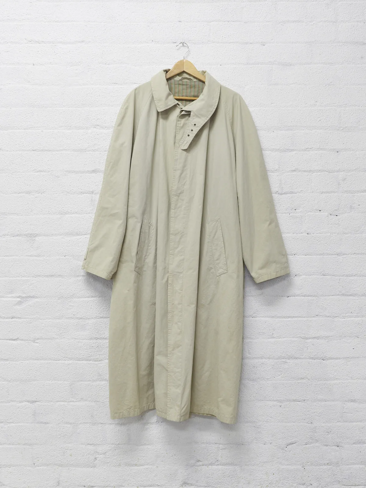 Giorgio Armani 1990s beige cotton covered placket mackintosh coat - mens 50