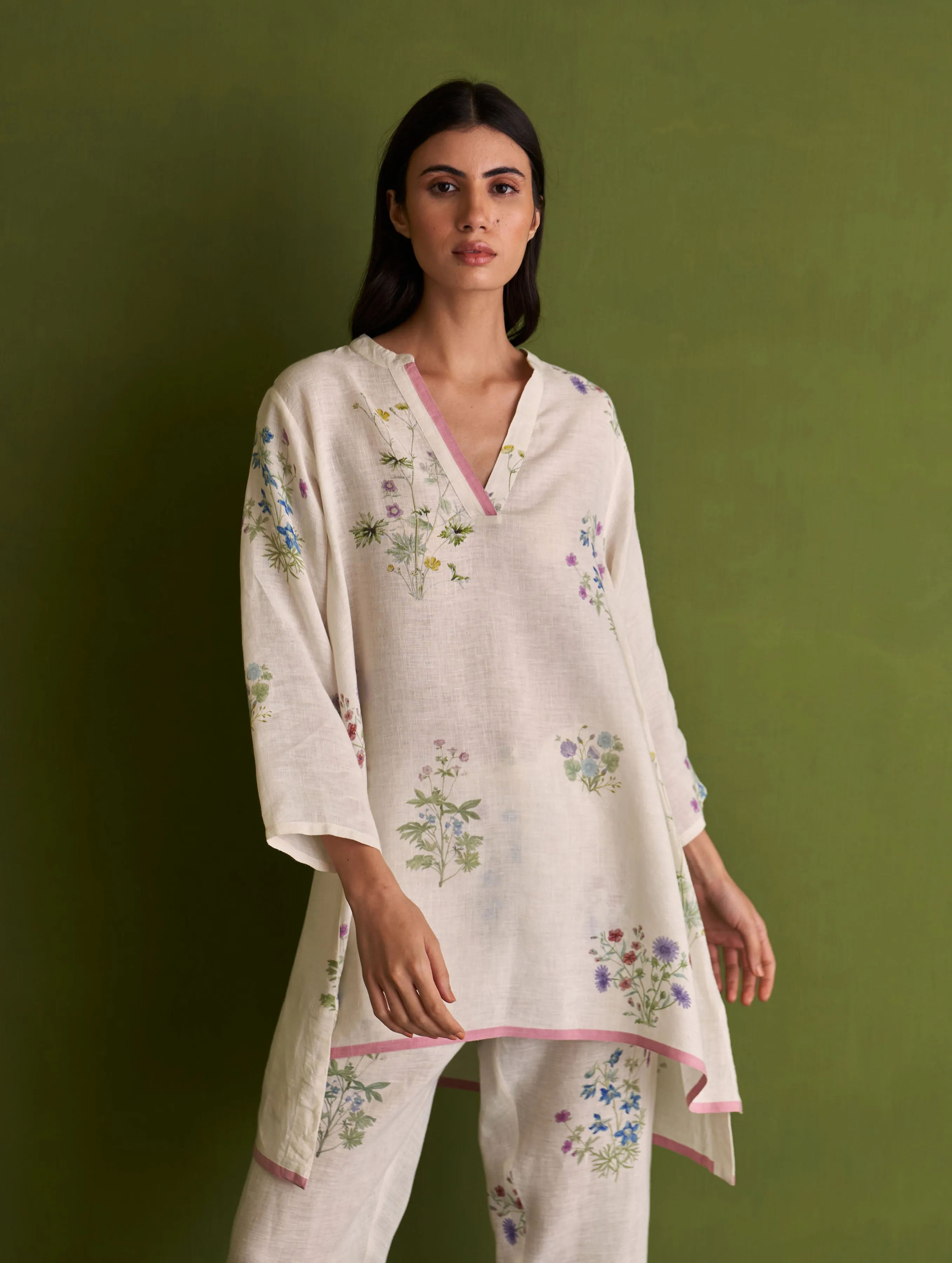 Maho Botanical Linen Kurta Set - Ivory