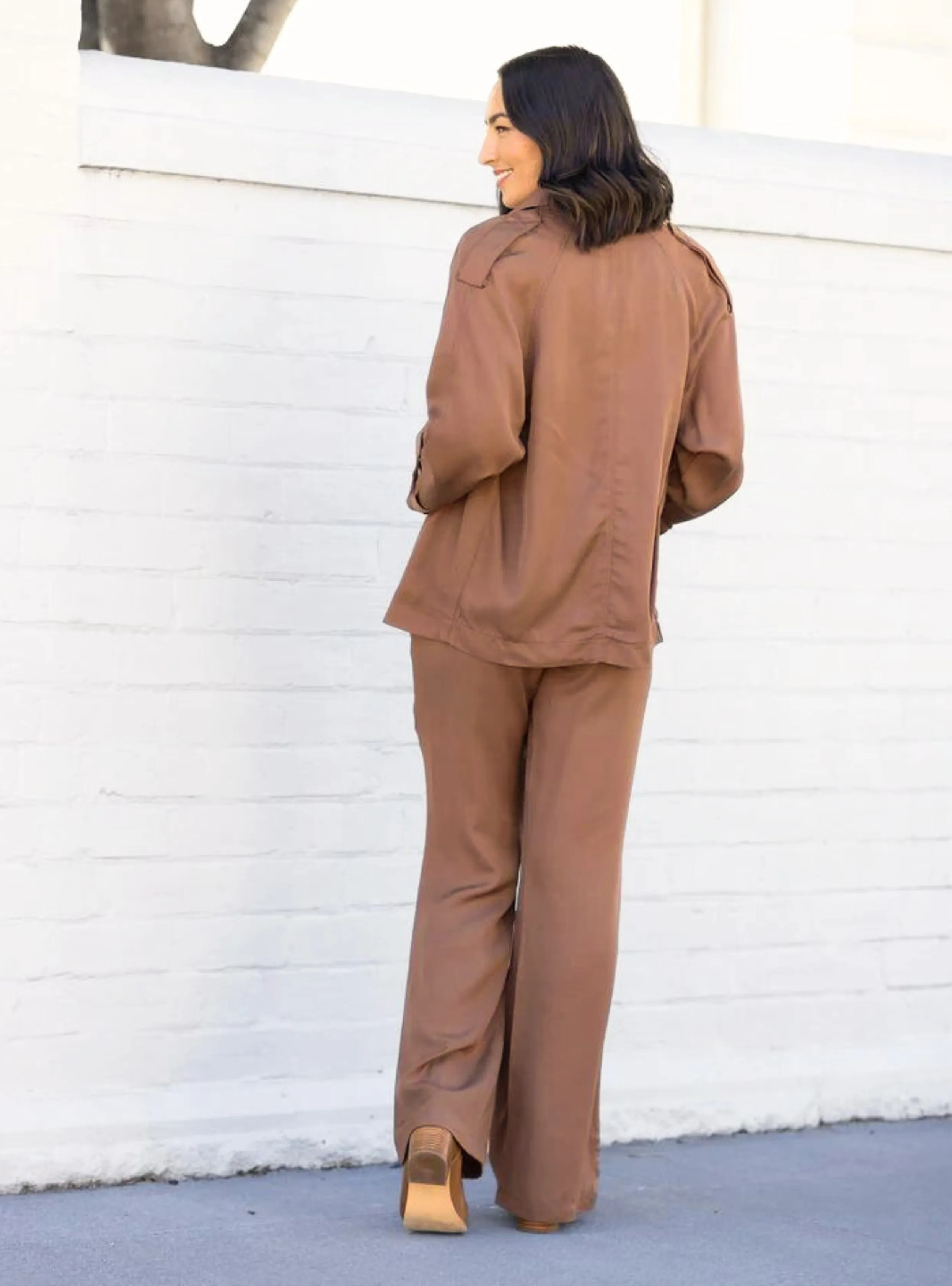 ONE AND ONLY HIGH WAISTED FLARED PANT - Mocha