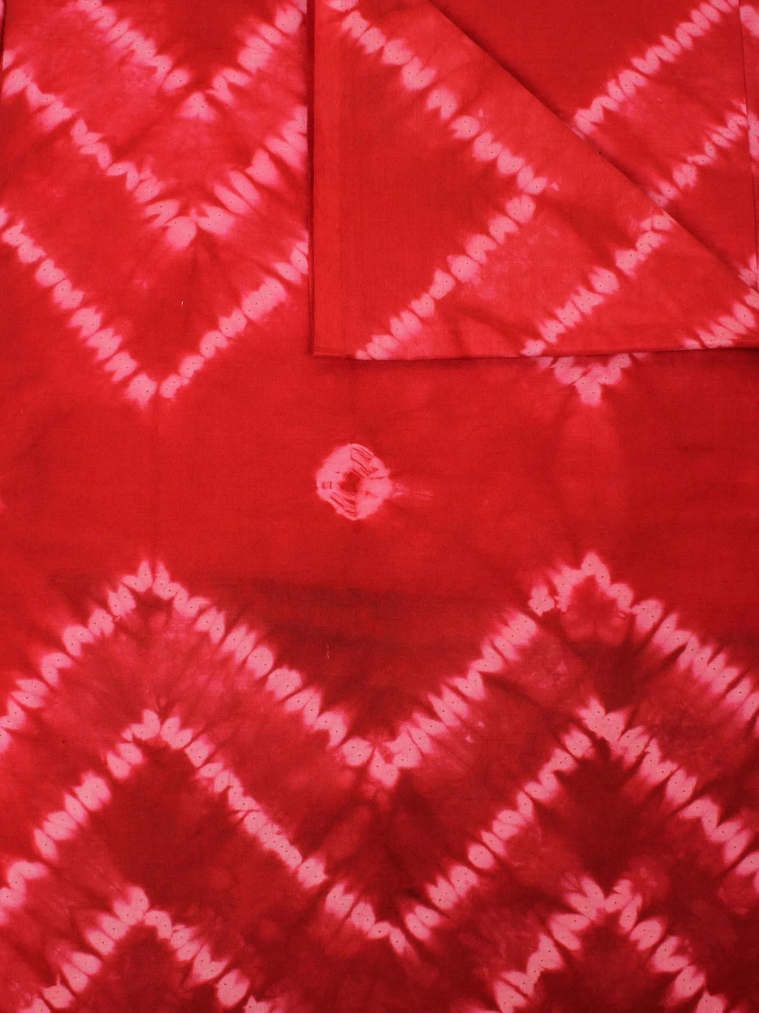 Red White Hand Shibori Dyed Cotton Fabric Per Meter - F0916289