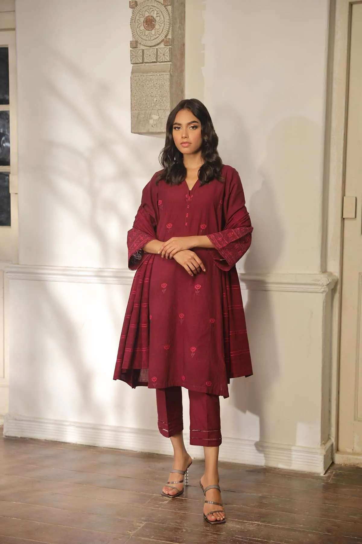 Sahar Embroidered Cross Hatch 3 Piece Collection – SD-V2-23-02