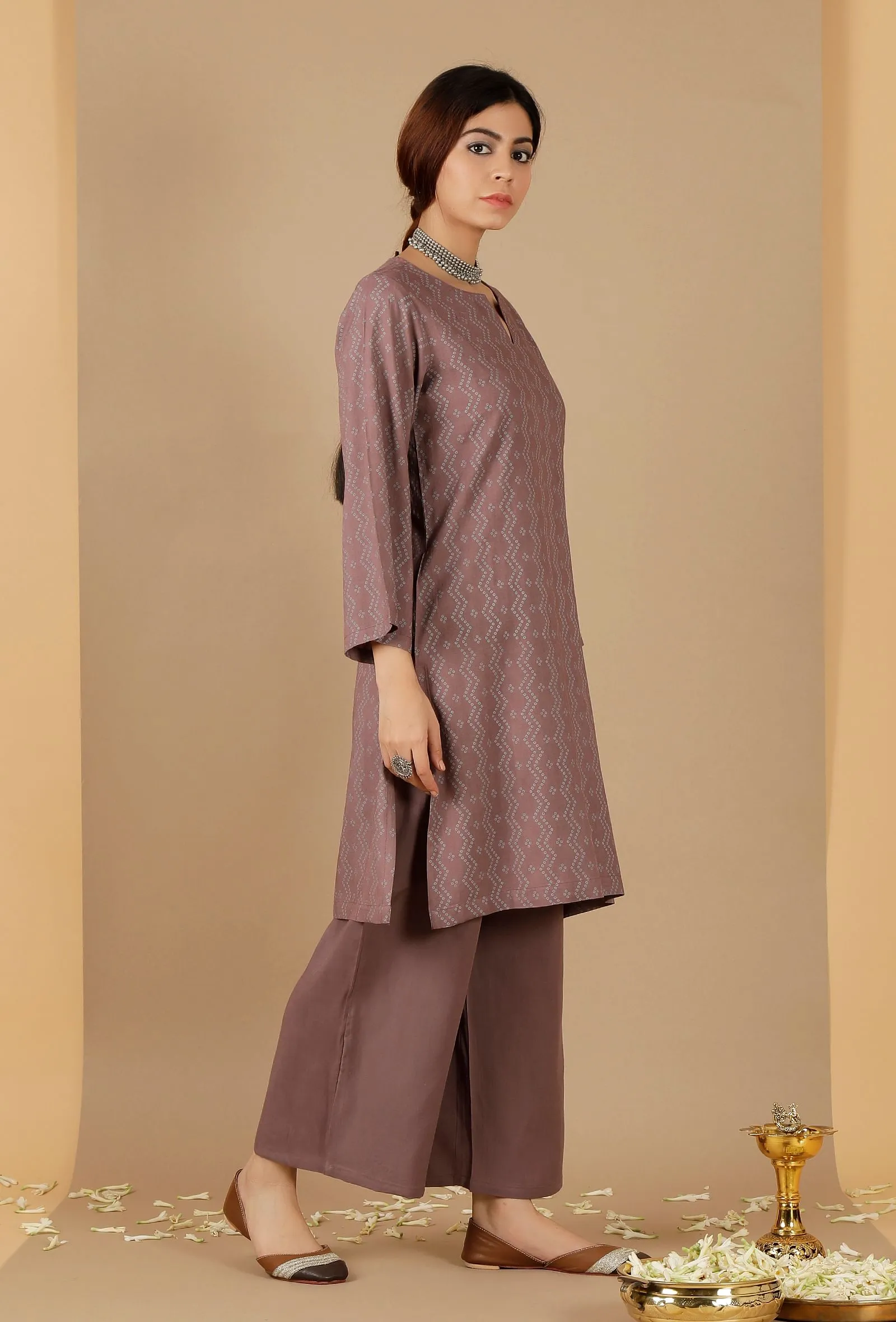 Set Of 2: Bandhani Flared Sleeves Kurta With loose straight Pants