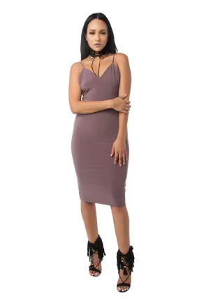 THE MYSTYLEMODE MOCHA V NECK LOW BACK DOUBLE LINED ESSENTIAL MIDI DRESS