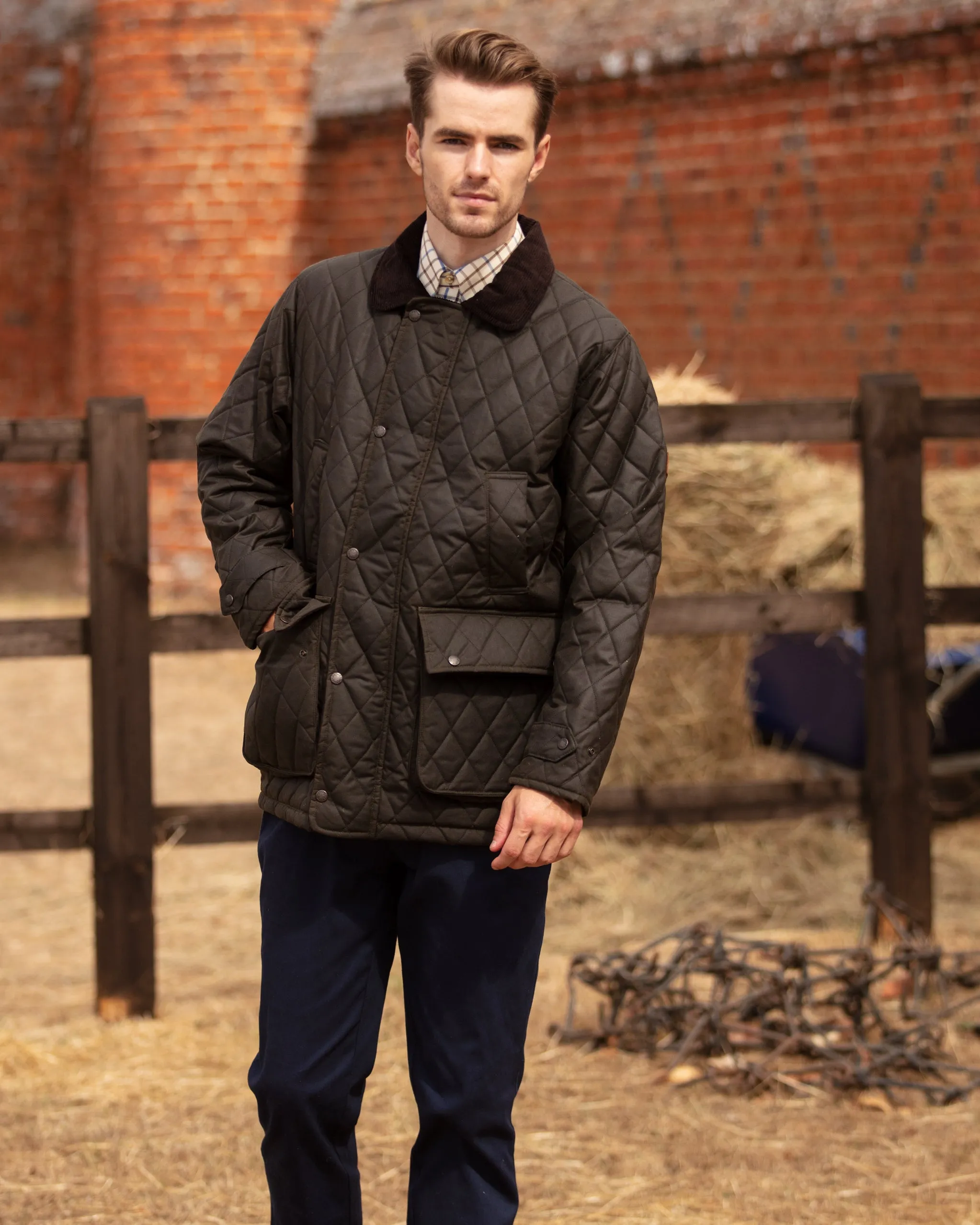 W27 - Men's Aarhus Quilted Wax Coat - DARK OLIVE